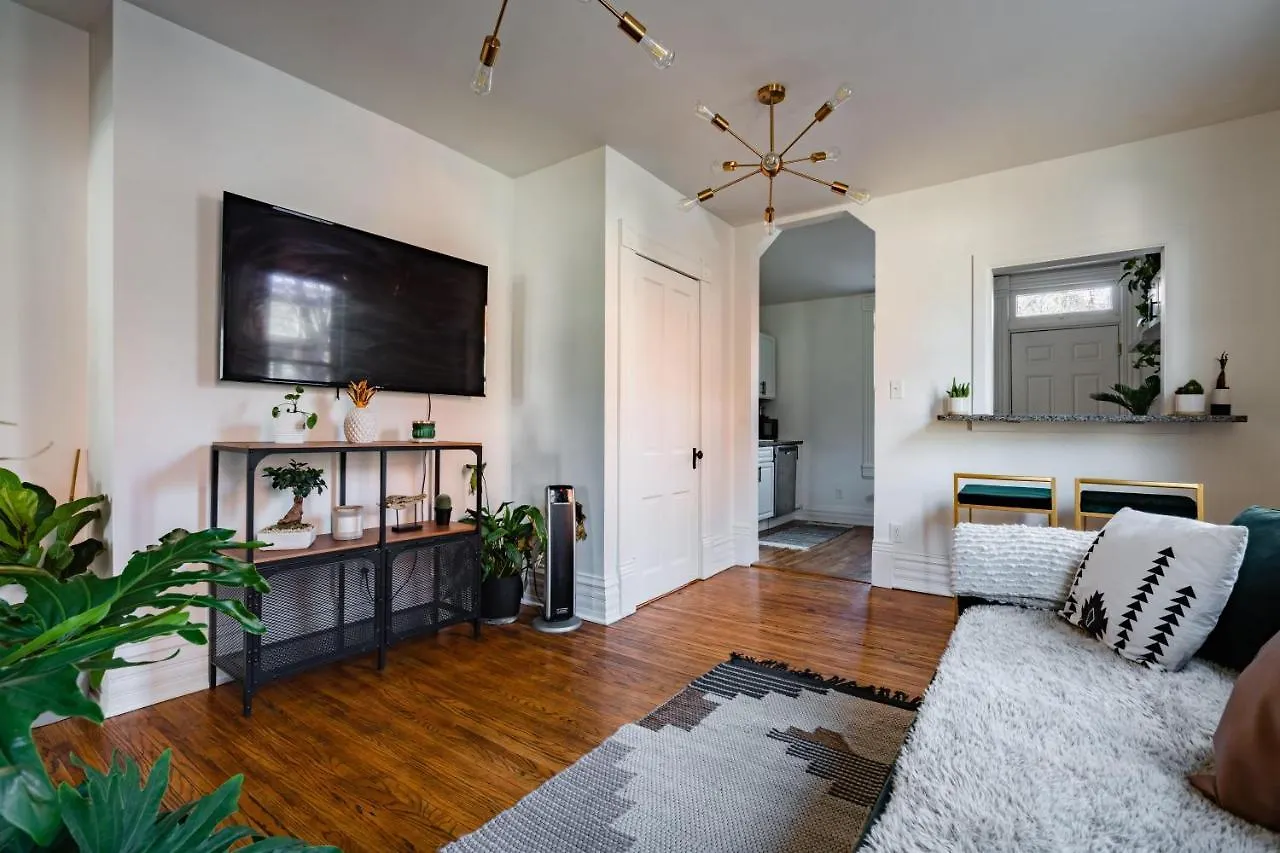 Villa Short North Convention King Bed Free Parking! Columbus Сasa de vacaciones