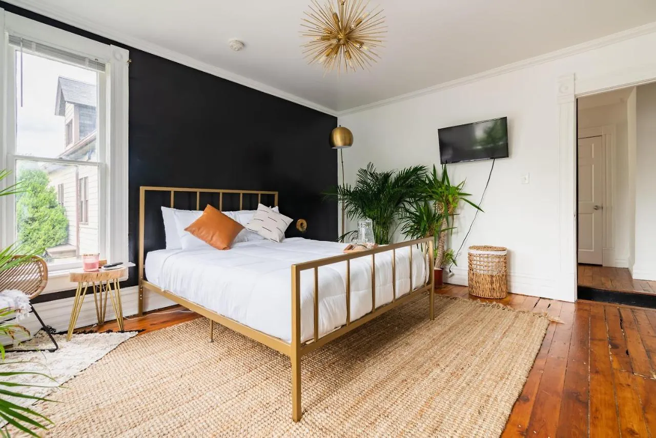 Сasa de vacaciones Villa Short North Convention King Bed Free Parking! Columbus